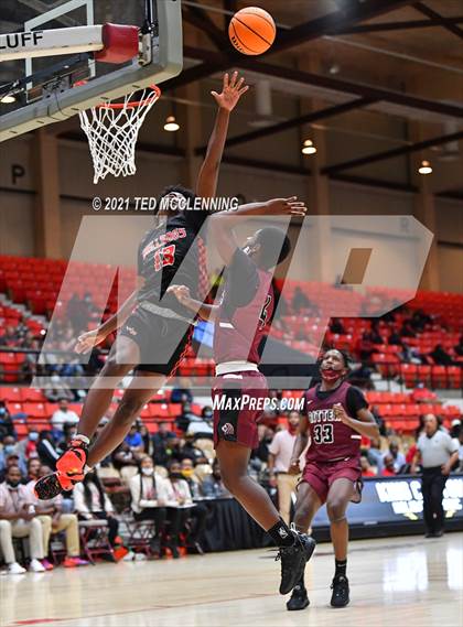 Thumbnail 1 in  Cardinal Ritter College Prep vs White Hall (King Cotton Classic) photogallery.