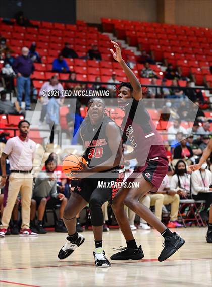 Thumbnail 3 in  Cardinal Ritter College Prep vs White Hall (King Cotton Classic) photogallery.
