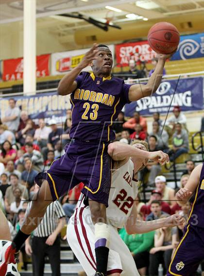 Thumbnail 3 in Archbishop Riordan vs. Cardinal Newman (CIF NorCal Regional D4 Final) photogallery.