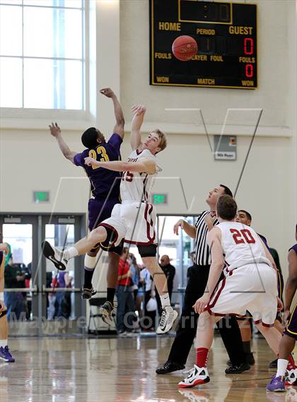 Thumbnail 1 in Archbishop Riordan vs. Cardinal Newman (CIF NorCal Regional D4 Final) photogallery.