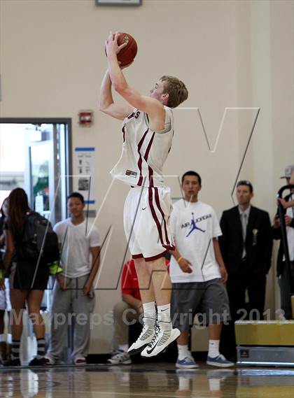 Thumbnail 1 in Archbishop Riordan vs. Cardinal Newman (CIF NorCal Regional D4 Final) photogallery.