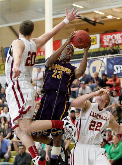 Thumbnail 2 in Archbishop Riordan vs. Cardinal Newman (CIF NorCal Regional D4 Final) photogallery.