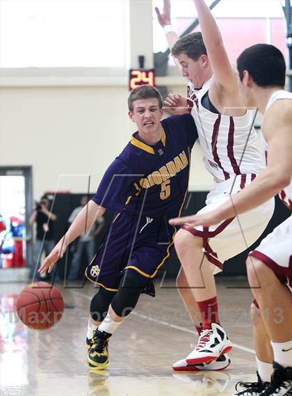 Thumbnail 2 in Archbishop Riordan vs. Cardinal Newman (CIF NorCal Regional D4 Final) photogallery.