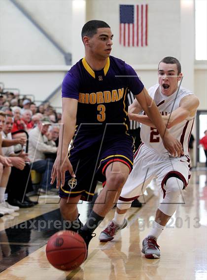 Thumbnail 3 in Archbishop Riordan vs. Cardinal Newman (CIF NorCal Regional D4 Final) photogallery.