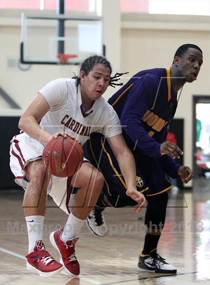 Thumbnail 2 in Archbishop Riordan vs. Cardinal Newman (CIF NorCal Regional D4 Final) photogallery.