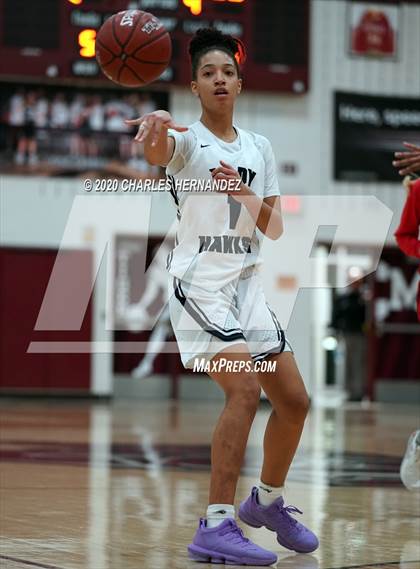 Thumbnail 3 in Hendrickson vs. Langham Creek (UIL 6A Regional Quarterfinal) photogallery.
