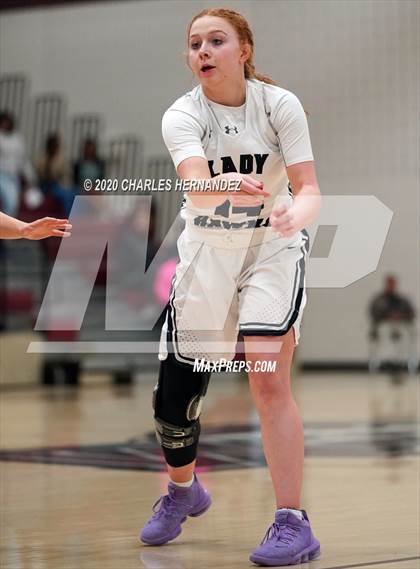 Thumbnail 1 in Hendrickson vs. Langham Creek (UIL 6A Regional Quarterfinal) photogallery.