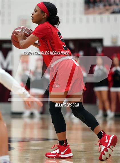 Thumbnail 3 in Hendrickson vs. Langham Creek (UIL 6A Regional Quarterfinal) photogallery.