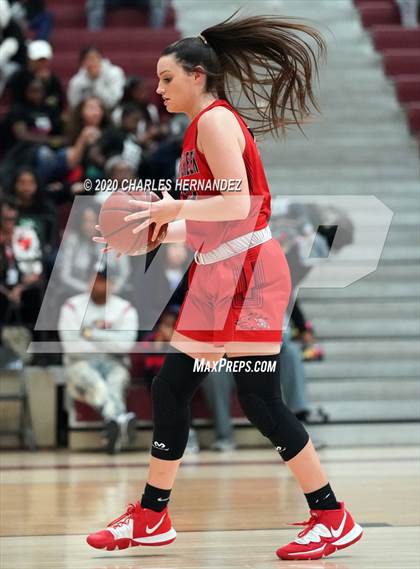 Thumbnail 2 in Hendrickson vs. Langham Creek (UIL 6A Regional Quarterfinal) photogallery.