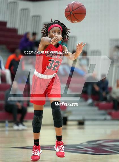 Thumbnail 3 in Hendrickson vs. Langham Creek (UIL 6A Regional Quarterfinal) photogallery.