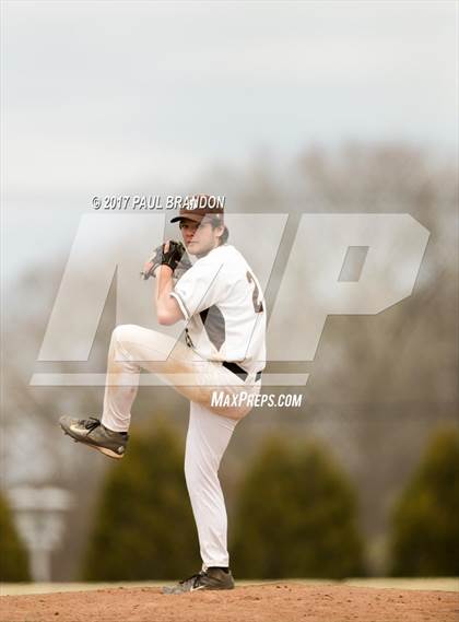 Thumbnail 1 in Killingly @ Stonington photogallery.