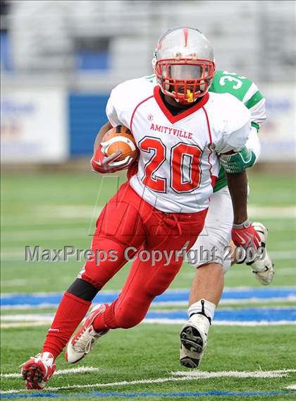 Thumbnail 2 in Amityville Memorial vs. Seaford (Long Island Class 4 Final) photogallery.