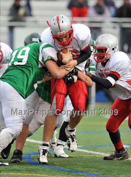 Thumbnail 3 in Amityville Memorial vs. Seaford (Long Island Class 4 Final) photogallery.