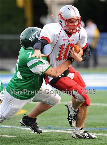 Thumbnail 2 in Amityville Memorial vs. Seaford (Long Island Class 4 Final) photogallery.