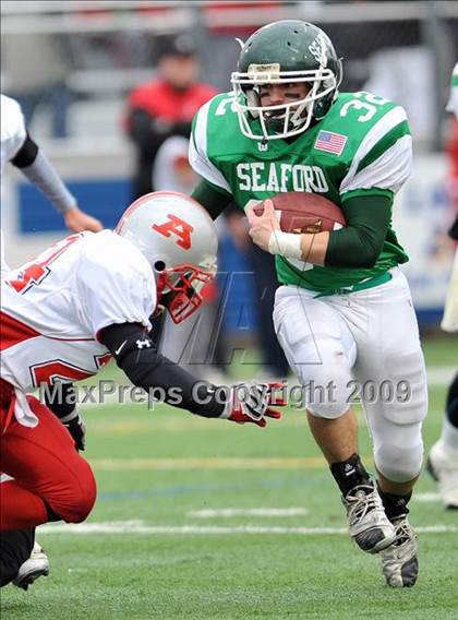 Thumbnail 1 in Amityville Memorial vs. Seaford (Long Island Class 4 Final) photogallery.