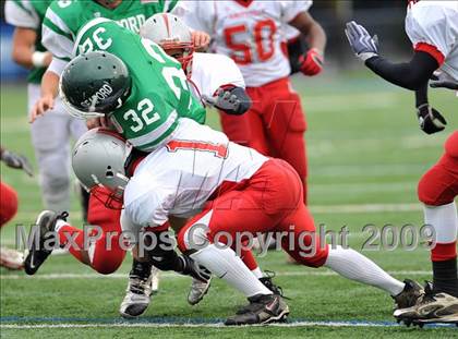 Thumbnail 3 in Amityville Memorial vs. Seaford (Long Island Class 4 Final) photogallery.