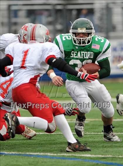 Thumbnail 2 in Amityville Memorial vs. Seaford (Long Island Class 4 Final) photogallery.