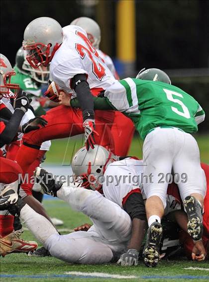 Thumbnail 2 in Amityville Memorial vs. Seaford (Long Island Class 4 Final) photogallery.