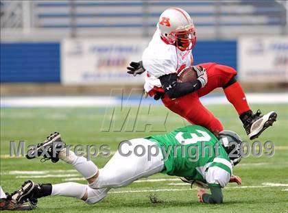 Thumbnail 3 in Amityville Memorial vs. Seaford (Long Island Class 4 Final) photogallery.