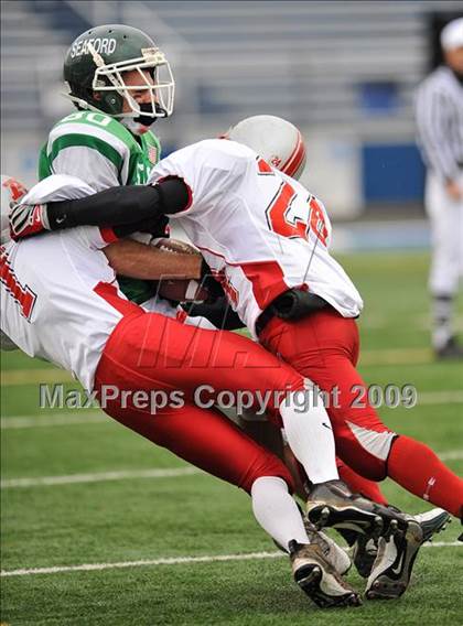 Thumbnail 3 in Amityville Memorial vs. Seaford (Long Island Class 4 Final) photogallery.