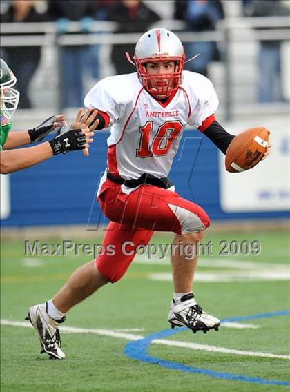 Thumbnail 1 in Amityville Memorial vs. Seaford (Long Island Class 4 Final) photogallery.