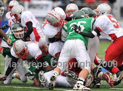 Thumbnail 3 in Amityville Memorial vs. Seaford (Long Island Class 4 Final) photogallery.
