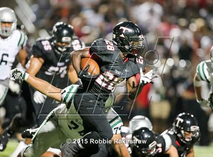 Thumbnail 1 in Trinity vs. De La Salle photogallery.