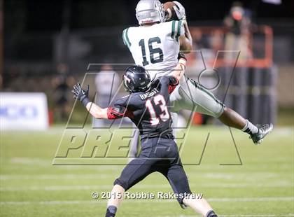 Thumbnail 2 in Trinity vs. De La Salle photogallery.