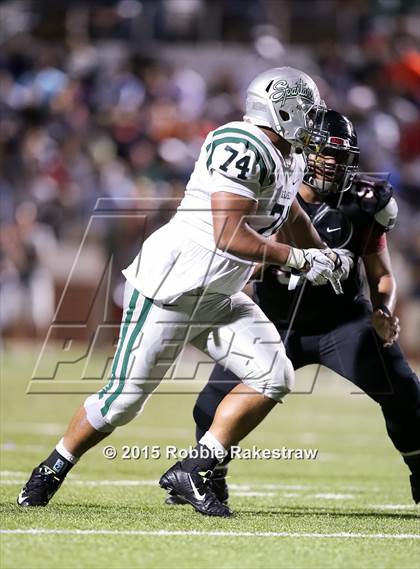 Thumbnail 2 in Trinity vs. De La Salle photogallery.