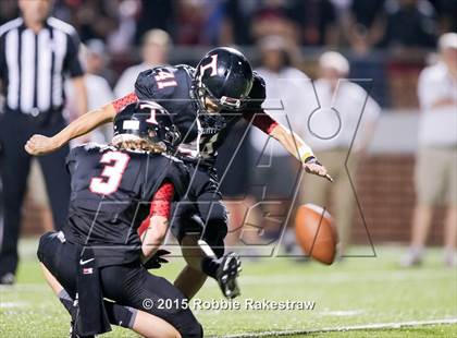 Thumbnail 2 in Trinity vs. De La Salle photogallery.