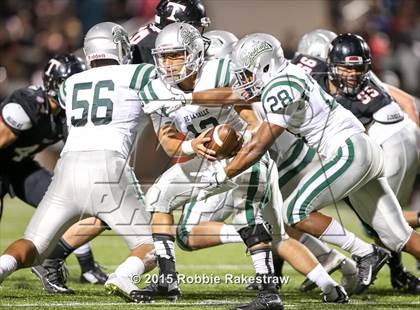 Thumbnail 3 in Trinity vs. De La Salle photogallery.