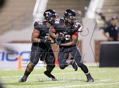 Thumbnail 2 in Trinity vs. De La Salle photogallery.