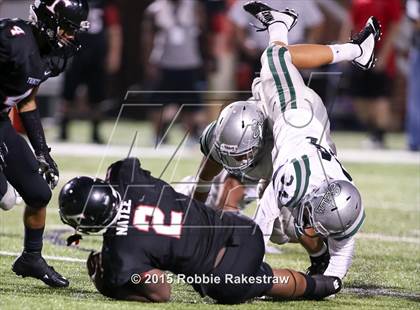Thumbnail 1 in Trinity vs. De La Salle photogallery.