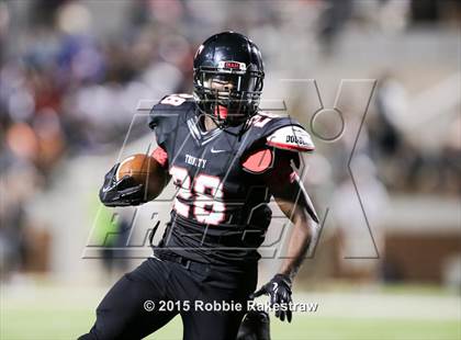 Thumbnail 1 in Trinity vs. De La Salle photogallery.