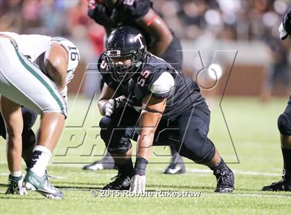 Thumbnail 2 in Trinity vs. De La Salle photogallery.