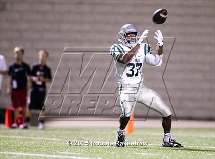 Thumbnail 2 in Trinity vs. De La Salle photogallery.