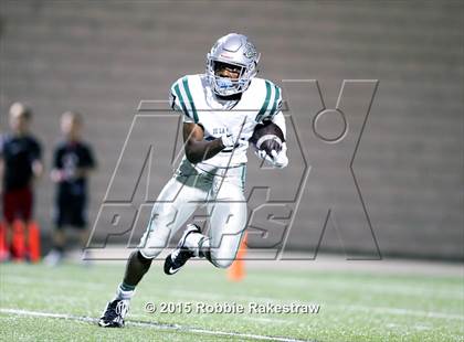 Thumbnail 1 in Trinity vs. De La Salle photogallery.