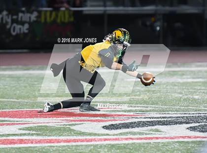 Thumbnail 2 in Sabino vs. Show Low (AIA 3A Semifinal) photogallery.