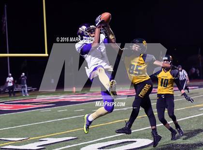 Thumbnail 3 in Sabino vs. Show Low (AIA 3A Semifinal) photogallery.