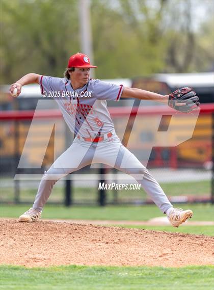 Thumbnail 3 in East Poinsett County vs Green Forest (Forrest Wood Classic) photogallery.