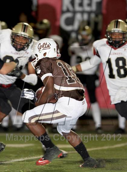 Thumbnail 3 in Alemany @ Crespi photogallery.