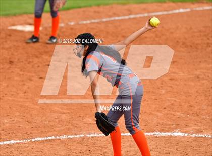 Thumbnail 1 in Martin vs Burbank (SAISD Softball Tournament) photogallery.