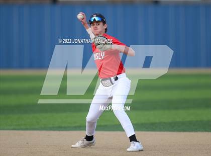 Thumbnail 3 in Brusly vs Dunham (Live Oak) photogallery.