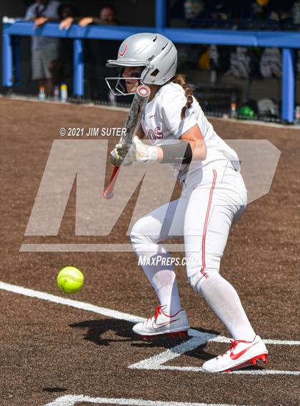 Thumbnail 1 in Lake Belton vs Liberty (UIL 4A Regional Playoff) photogallery.