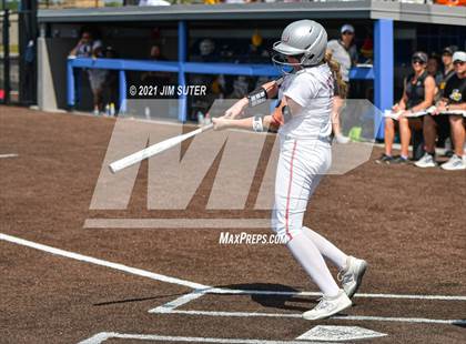 Thumbnail 3 in Lake Belton vs Liberty (UIL 4A Regional Playoff) photogallery.