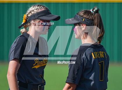 Thumbnail 1 in Lake Belton vs Liberty (UIL 4A Regional Playoff) photogallery.