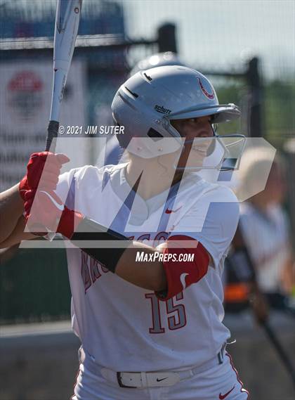 Thumbnail 1 in Lake Belton vs Liberty (UIL 4A Regional Playoff) photogallery.