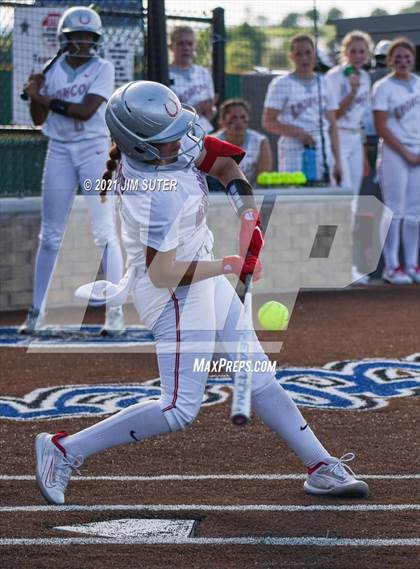 Thumbnail 3 in Lake Belton vs Liberty (UIL 4A Regional Playoff) photogallery.
