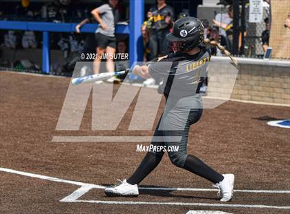 Thumbnail 1 in Lake Belton vs Liberty (UIL 4A Regional Playoff) photogallery.
