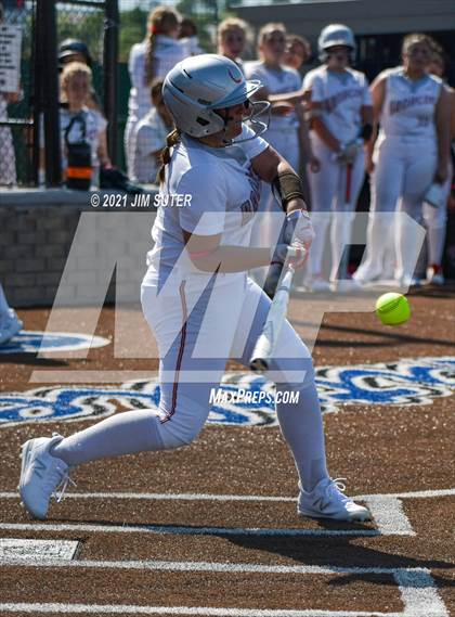 Thumbnail 3 in Lake Belton vs Liberty (UIL 4A Regional Playoff) photogallery.